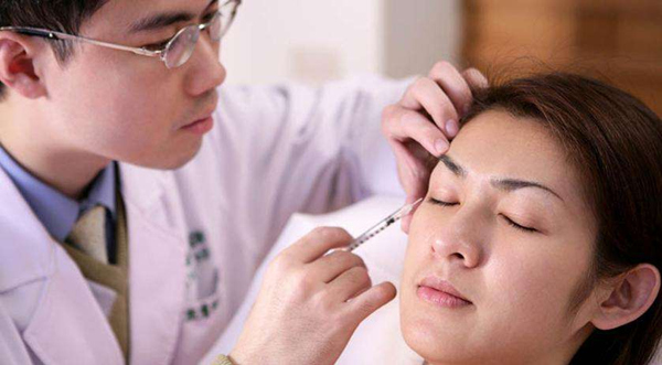 如何成為合格的美容師