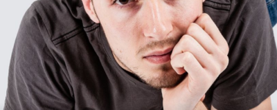 下巴為什么常常長閉口呢