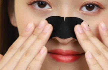 1445404011311 鼻子出油毛孔粗大是什么原因