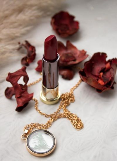 2253037111313 不易脫妝的口紅