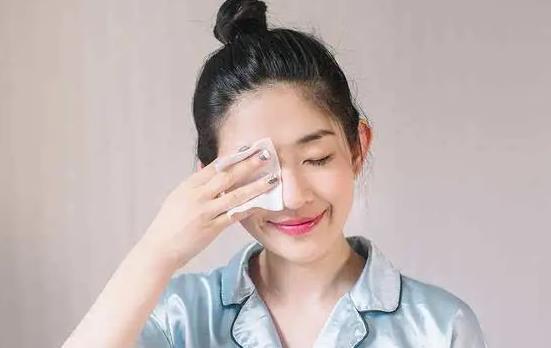 眼妝卸妝正確方法